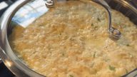 Pizza z ovesné kaše s mozzarellou