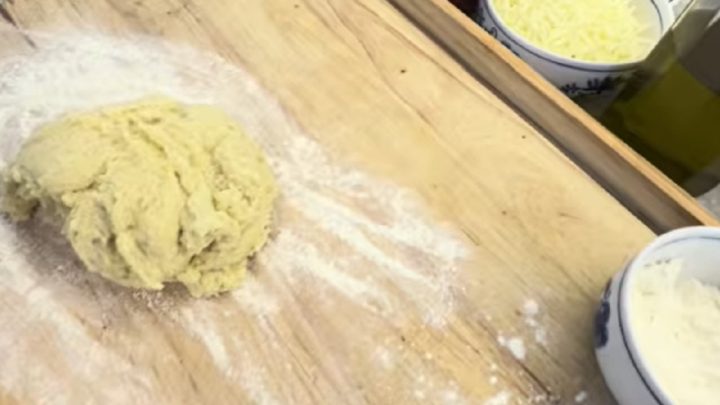 Gnocchi s rajčaty a mozzarellou