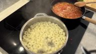 Zapečené tortellini s rajčaty a mozzarellou