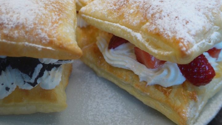 Listové mini dortíky s Oreo sušenkami Listové mini dortíky s Oreo sušenkami
