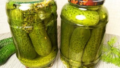 Medové okurky s chilli papričkou