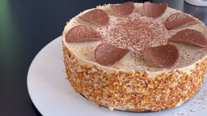 Tiramisu dort bez pečení s mandlemi