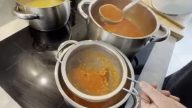 Domácí hustý rajský protlak ze 2 ingrediencí