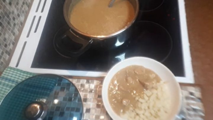 Vepřové kostky s celerovou omáčkou