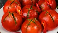Jednoduchá rajčata s bylinkami a chilli