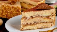 Tiramisu dort bez pečení s mandlemi