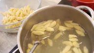 Gnocchi se sýrovou omáčkou ze 2 druhů sýra