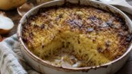 Židovský bramborový kugel s cibulí