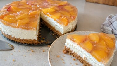Broskvový nepečený cheesecake s tvarohem
