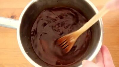 Domácí Teriyaki omáčka s česnekem