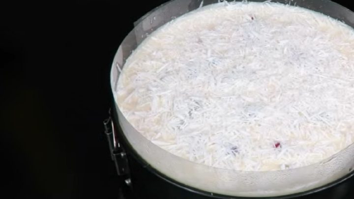 Nepečený tvarohový dort s ovocem a vanilkou