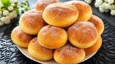 Kynuté koblížky obalené v cukru