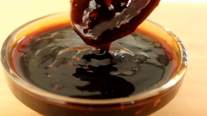 Domácí Teriyaki omáčka s česnekem