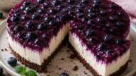 Nepečený borůvkový cheesecake s tvarohem