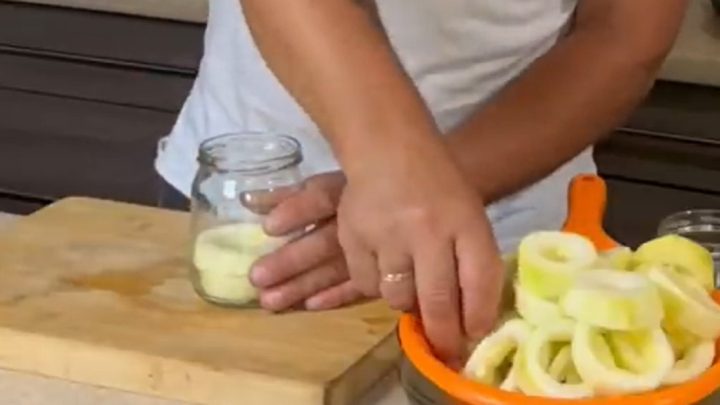 Cuketa jako ananas jen z 5 surovin