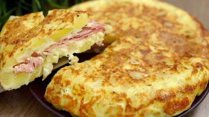 Bramborový koláč se šunkou a mozzarellou Bramborový koláč se šunkou a mozzarellou