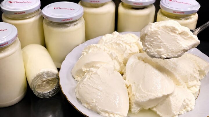 Domácí jogurt do skla ze 2 ingrediencí