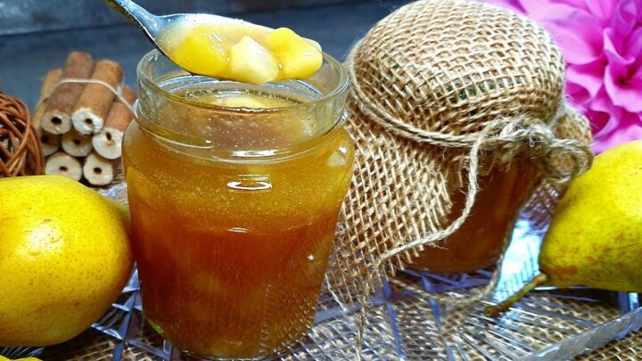 Hrušková marmeláda s kousky ovoce Hrušková marmeláda s kousky ovoce