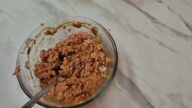 Špekáčkový tatarák chilli pastou