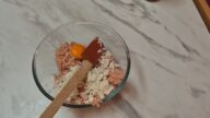 Špekáčkový tatarák chilli pastou