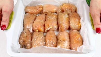 Pečené kuřecí miniroládky s mozzarellou