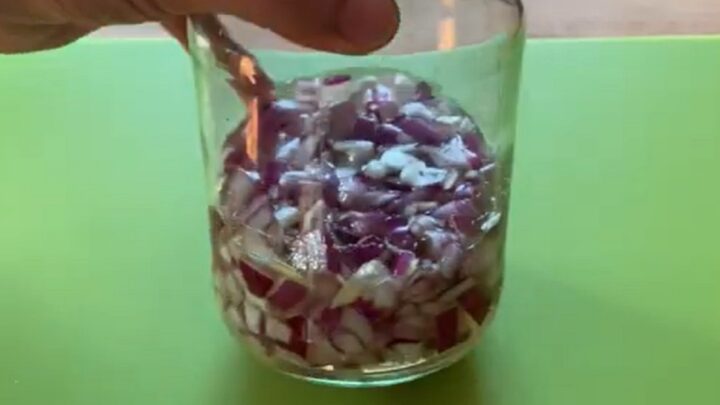 Domácí cibulový sirup proti kašli