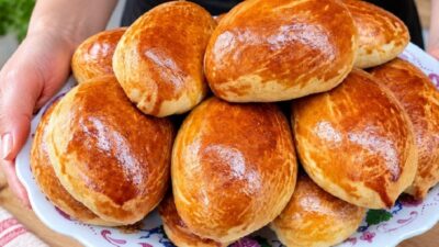 Kynuté bulky se zelnou náplní a mrkví