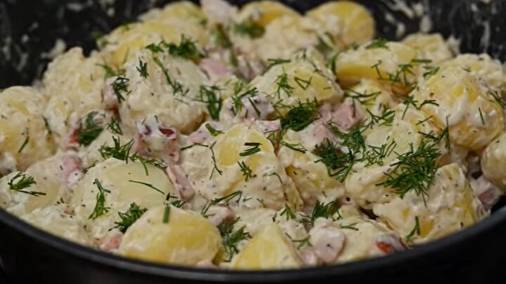 Smetanové brambory se šunkou a sýrem