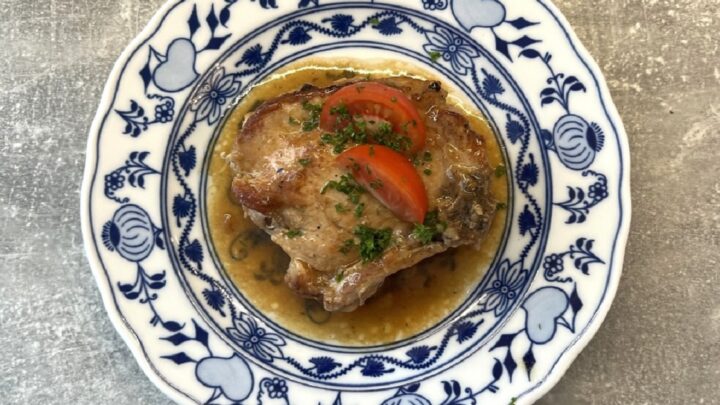Putimský vepřový kotlet plněný uzeninou Putimský vepřový kotlet plněný uzeninou