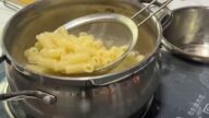 Syté smetanové těstoviny s kuřecím masem