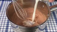 Jednoduchá domácí Nutella s arašídy