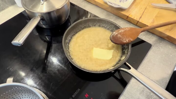 Sekaná s tvarůžky ze 2 druhů mletého masa