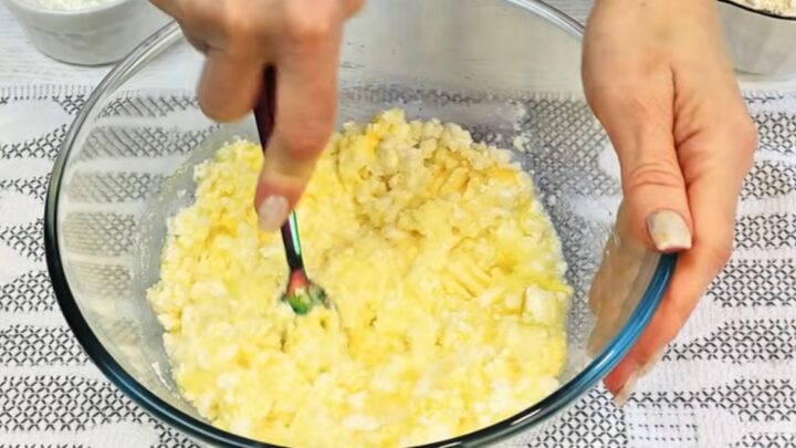 Rychlé tvarohové tyčinky sypané mákem