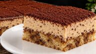 Rychlé pečené tiramisu řezy s krémem
