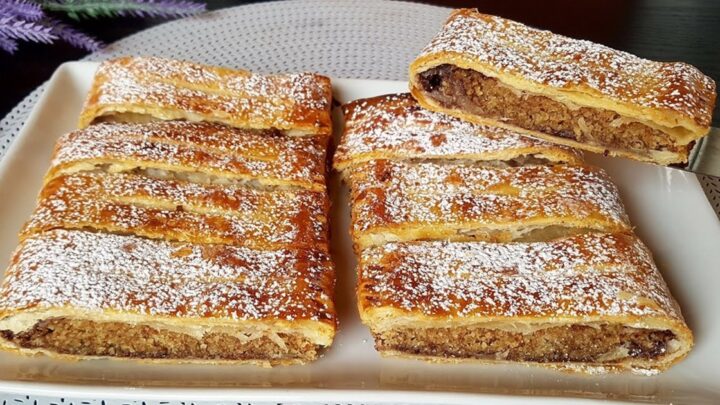 Rychlý závin s Nutellou a ořechovou náplní Rychlý závin s Nutellou a ořechovou náplní