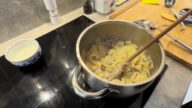 Houby na smetaně s nudlemi pappardelle