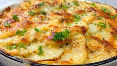Zapečené brambory s mozzarellou
